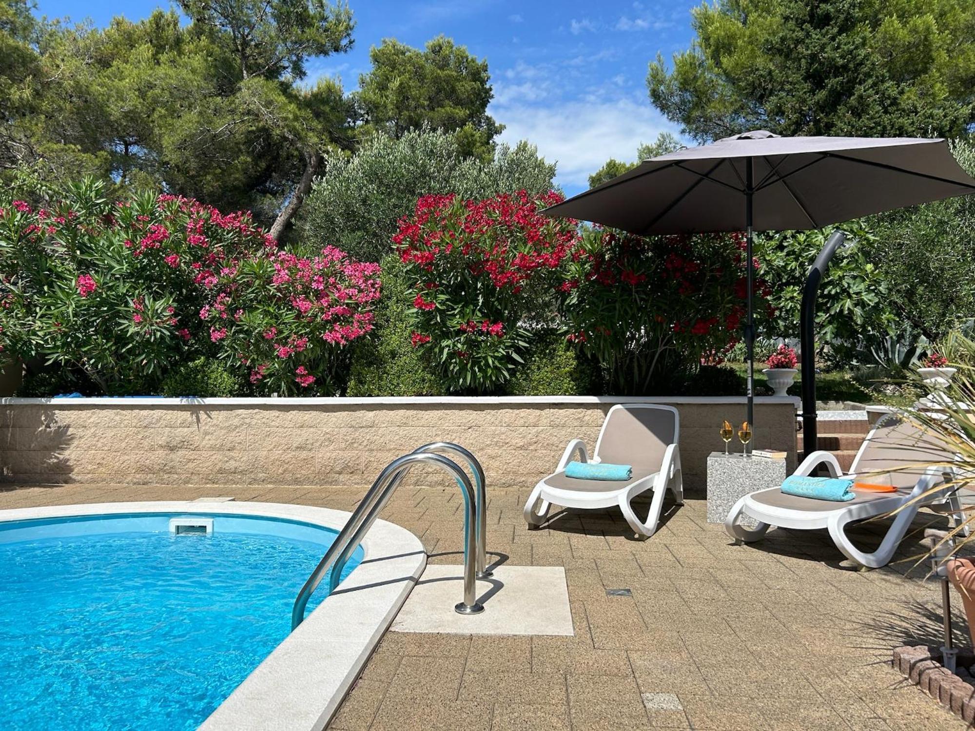 Holiday Home Villa Romantica Sveti Filip i Jakov Exteriör bild